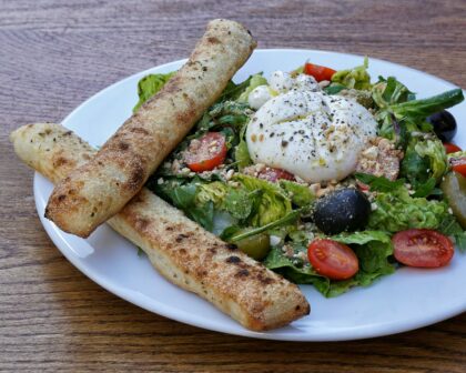 Salade + Mozzarella di bufala
